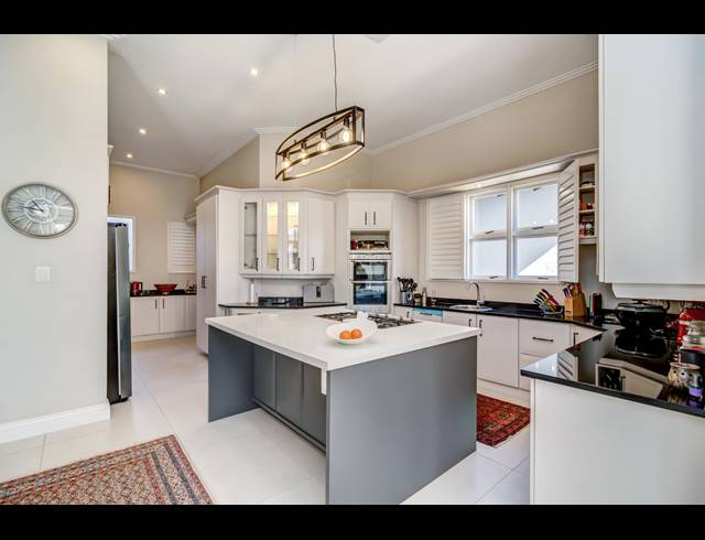 5 BEDROOM HOUSE FOR SALE IN DAINFERN VALLEY ESTATE